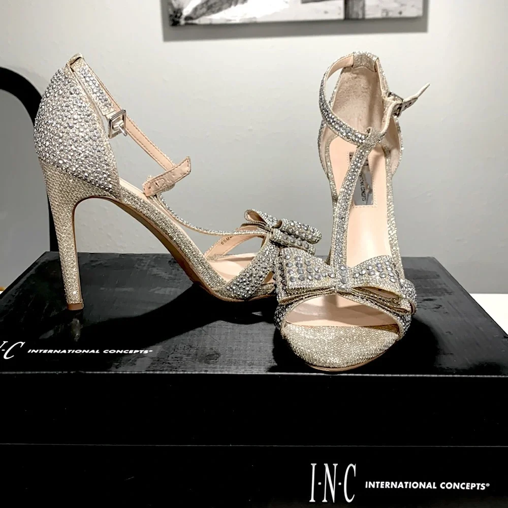 I-N-C dress heels. Great condition!! Only worn twice for wedding. - Picture 1 of 3